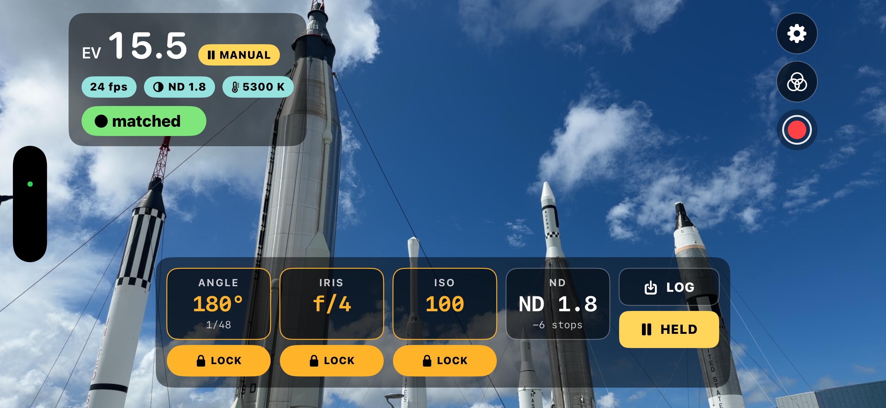 PocketMeter Pro in landscape, showing the full readout and the exposure deck.